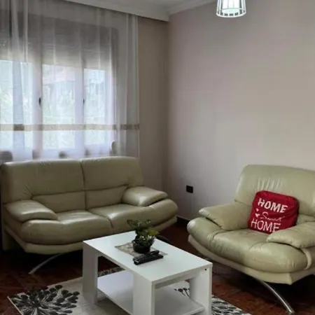 Serena House Guest 아파트 Vlorë